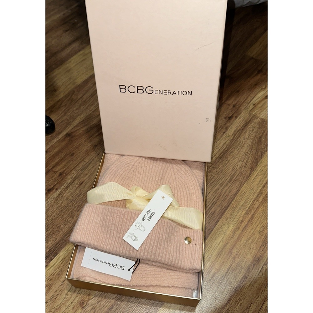 BCBGeneration Scarf & Hat Set Pink Blush NWT OSFM‎